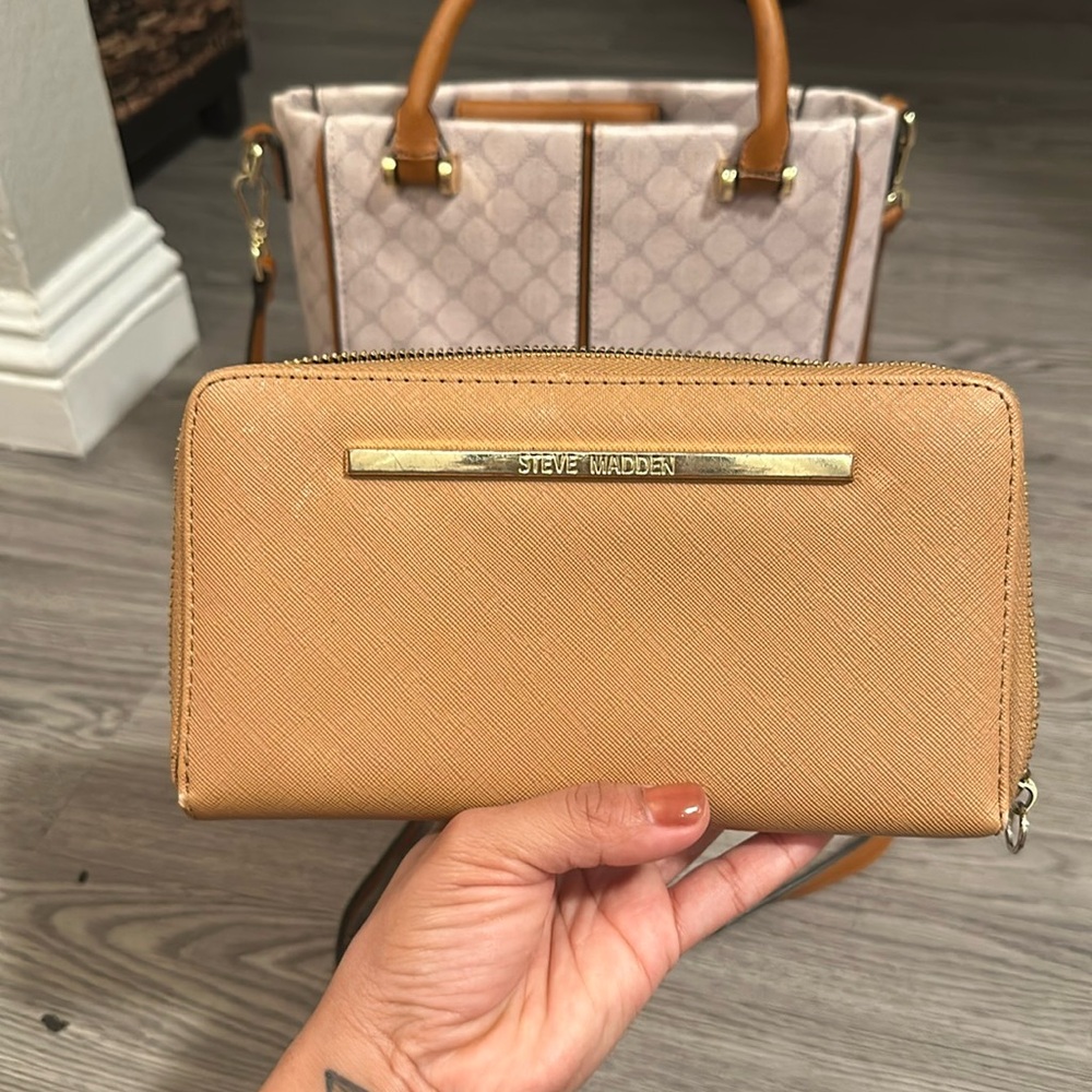 Steve Madden Wallet